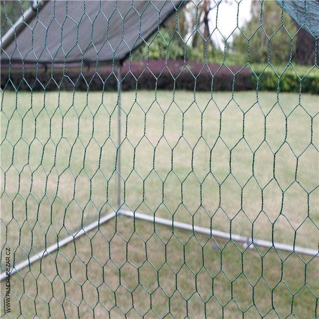 Praktický výběh pro drůbež 3x8x2,5 m